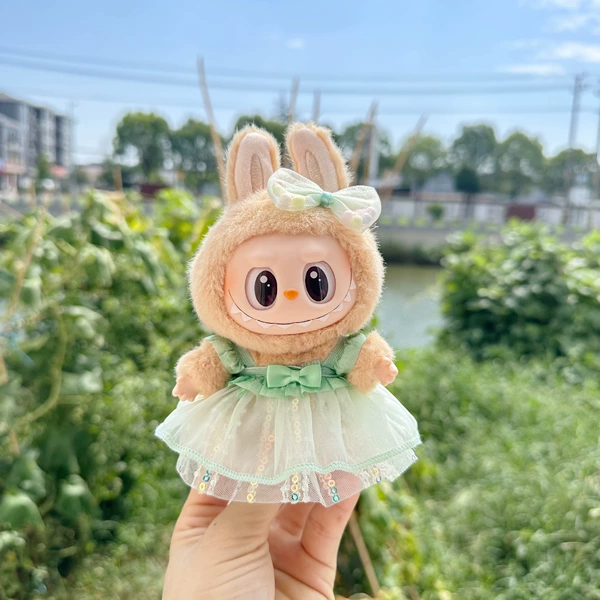 Зелёная пачка с пайетками