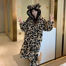 冬天加厚加绒豹纹睡衣女秋冬季2025新款可爱珊瑚绒连帽家居服套装