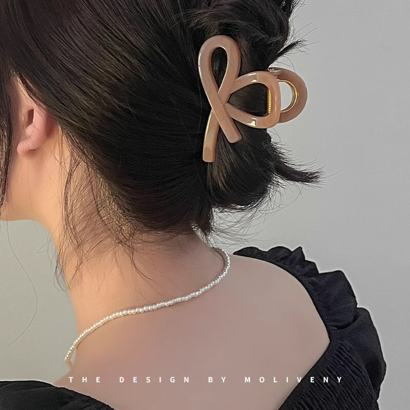 Niche Design Sense Jelly Pink Hairpin Women's Spring and Summer Elegant High-end Sense Hair Grab Clip Simple Fashion Shark Clip Niche Design Sense Jelly Pink Hairpin Women's Spring and Summer Elegant High-end Sense Hair Grab Clip Simple Fashion Shark Clip