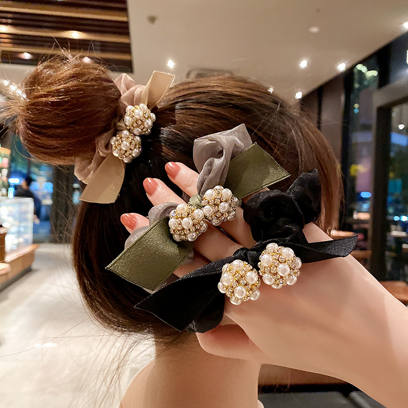 Hair accessory pearl