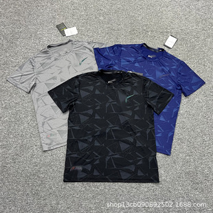Plus Size Men's Sports and Leisure Suits, Fashionable Summer Ice Silk Thin Short-Sleeved t Shorts, Quick-Drying Ice-Feel Two-Piece Set
