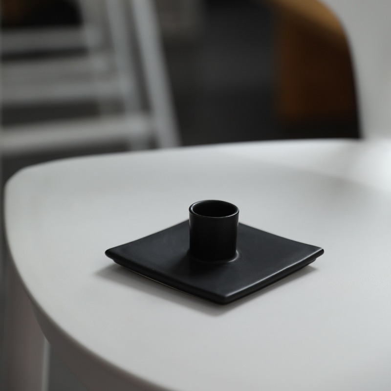 Moderno simple blanco y negro cuadrado cerámica aromática decoración para el hogar decoración de la base de la vela