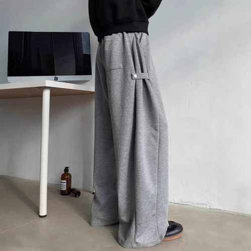 High-end Grey Heavyweight Wide Leg Sports Track Pants for Men with Belt Design, Stylish Casual Long Pants, Loose and Flowy Floor-Length Trousers