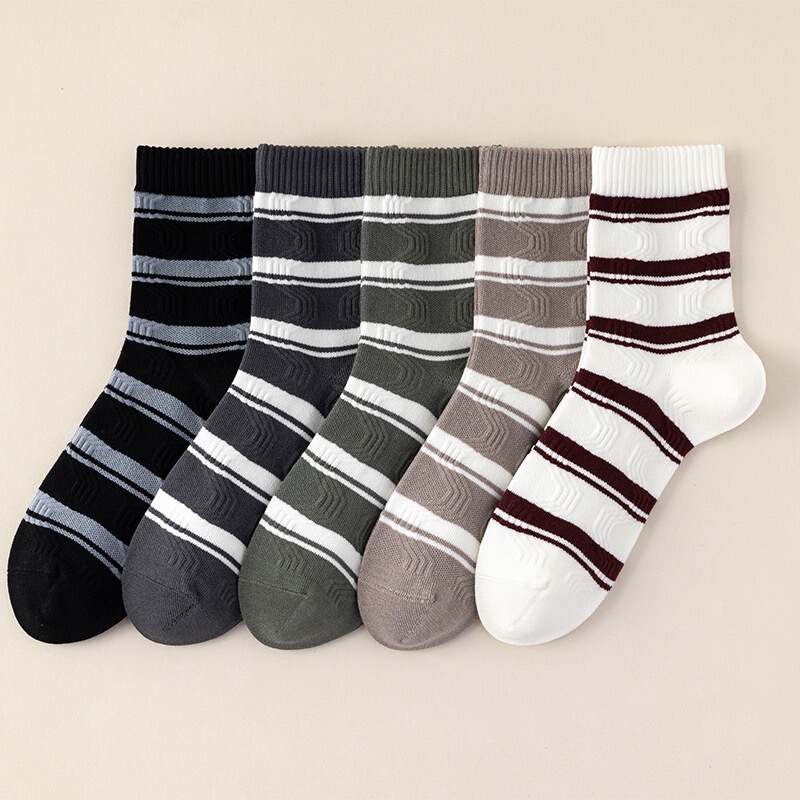 Autumn and winter socks for men, seamless double-yarn striped design, versatile for business and casual wear, men's cotton mid-calf socks, long socks for everyday commuting Autumn and winter socks for men, seamless double-yarn striped design, versatile for business and casual wear, men's cotton mid-calf socks, long socks for everyday commuting