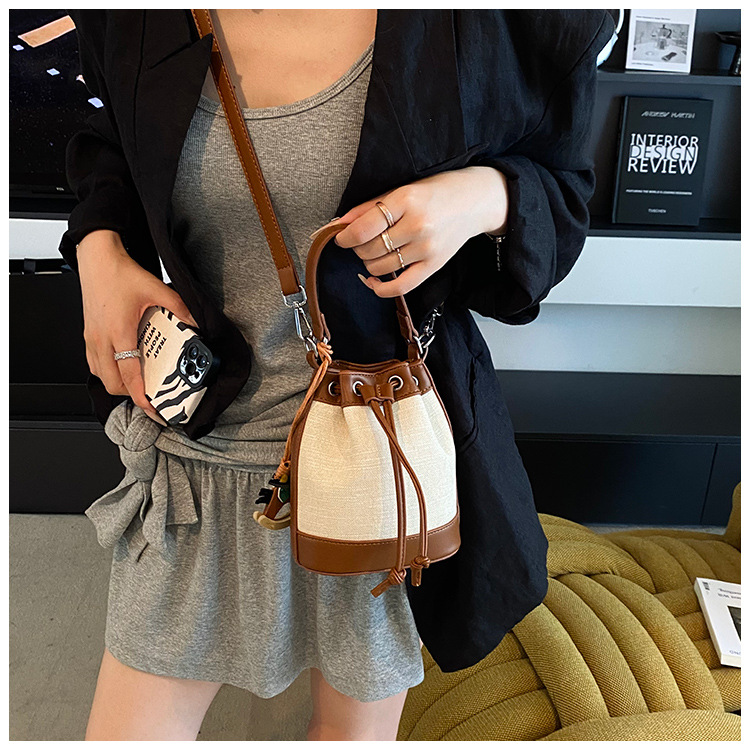 Spring and Summer fashion handbag for women, 2025 new style drawstring and stylish single-shoulder bag, Korean retro and trendy crossbody bucket bag undefined