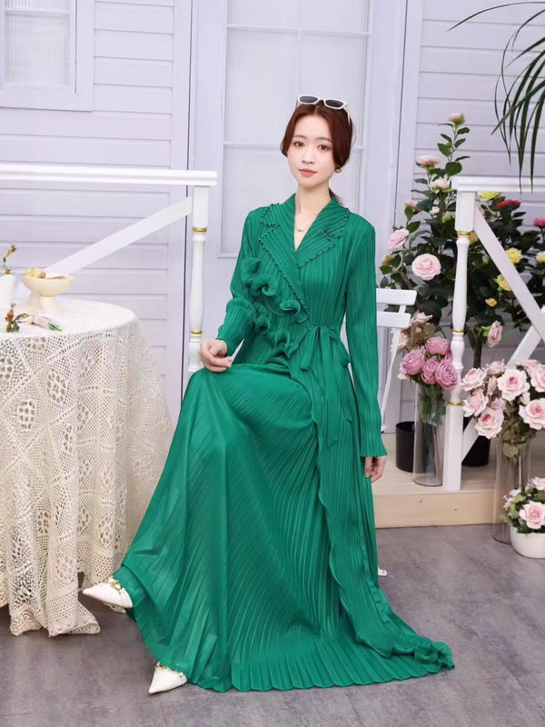 跨境欧美三宅褶皱高级感夏季新款西装领系带显瘦连衣裙优雅女装|undefined