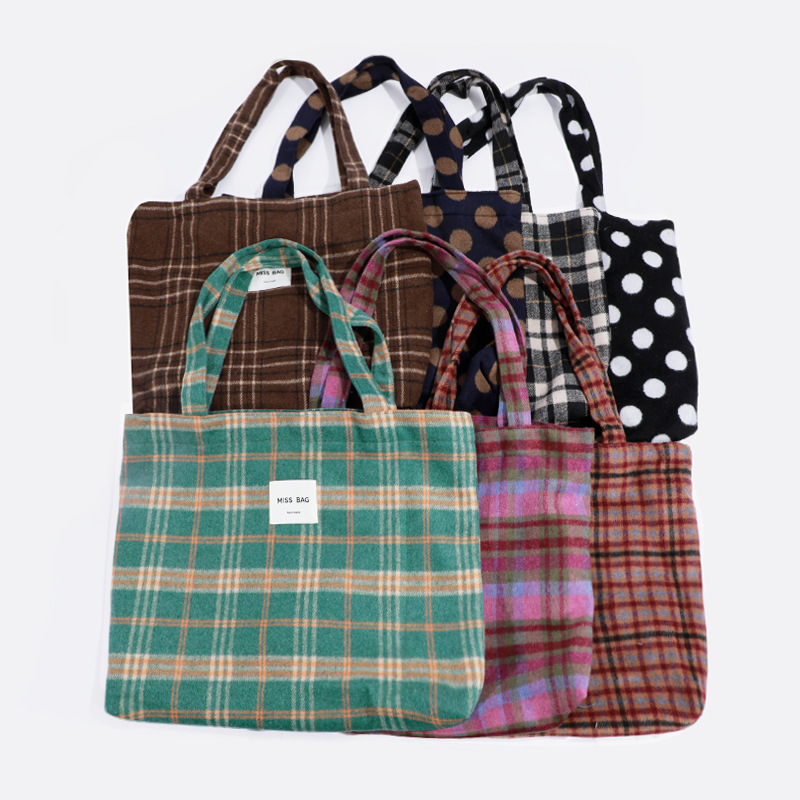 가을과 겨울 새로운 양모 격자 무늬 어깨 가방 대용량 핸드백 빈티지 올 매치 통근 패션 여성 가방