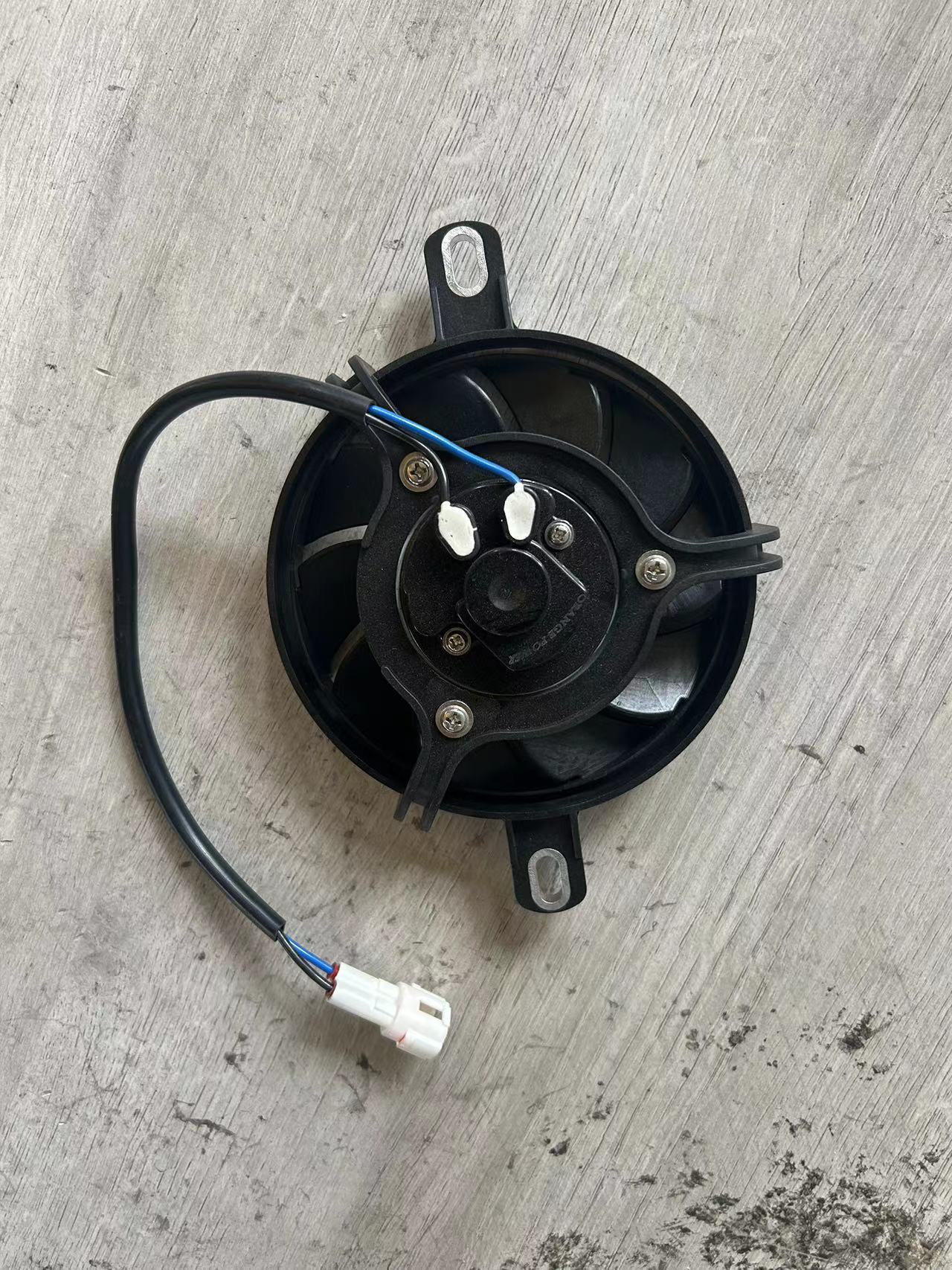Off-Road Motorcycle Water Tank Cooling Fan, Special High-Efficiency Electronic Fan for Water-Cooled Engines