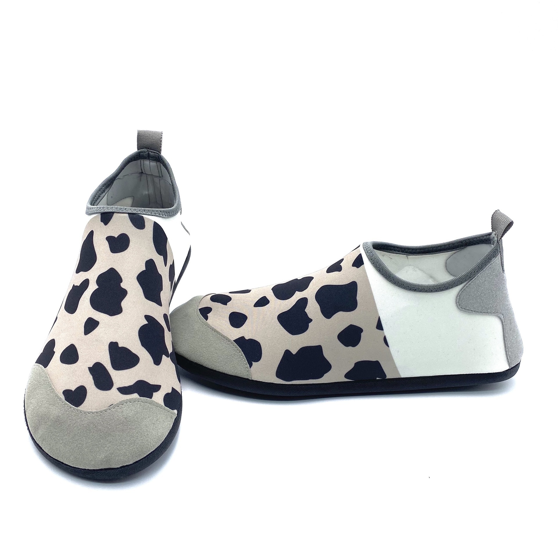 바느질 회색 표범