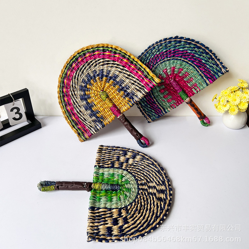 Wholesale Vietnamese Hand-Woven Seagrass Fans for Wall Decoration, Summer Hand-Held Fans, Prop Fans with African Elements Wholesale Vietnamese Hand-Woven Seagrass Fans for Wall Decoration, Summer Hand-Held Fans, Prop Fans with African Elements