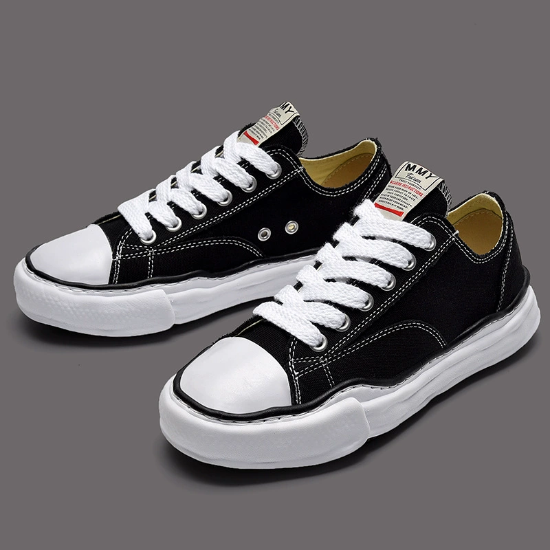 Кроссовки повседневные, обувь sneakers, черный верх, белая подошва, контрастная прострочка, бренд