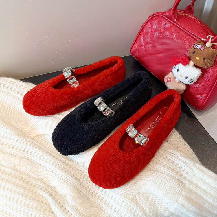 Mary Jane Furry Shoes for Women, 2025 New Autumn and Winter Rhinestone Fleece-Lined Cotton Shoes, Warm Plush Christmas Red Single Shoes