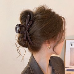 リボン付きの女性の洗練された高級感のあるヘアクリップ2025の新型サメのクリップの後頭部の髪飾り