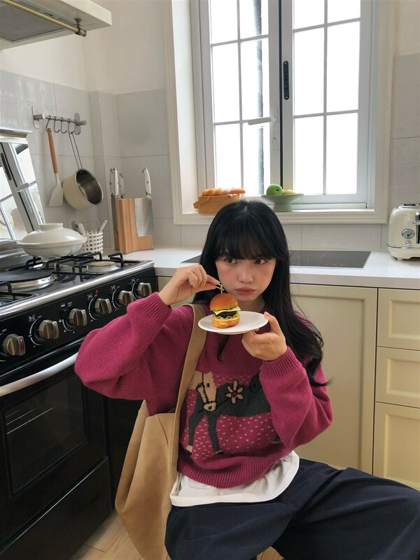 韩系少女卡通小马提花圆领套头毛衣女秋冬宽松时尚减龄针织衫上衣|undefined