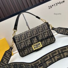 f家包包女包2025新款潮印花单肩斜挎包百搭手提小方包跨境轻奢