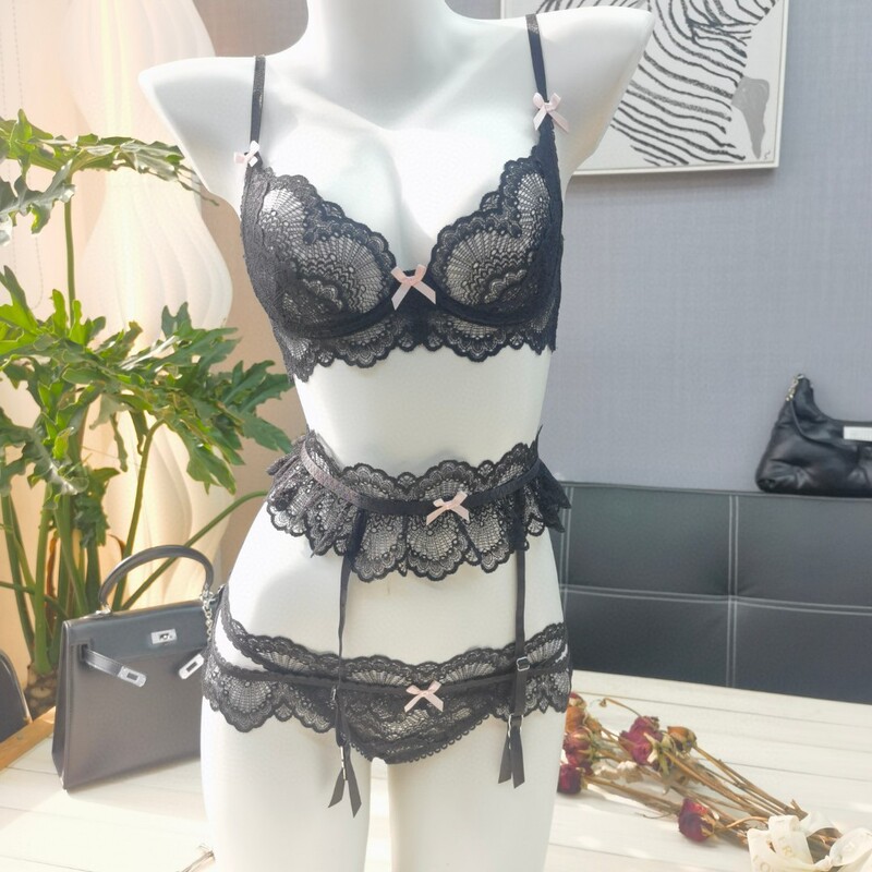 Ultra-thin fashion lace pure desire sexy thin beauty back perspective thin bra bra underwear Garter three-piece set