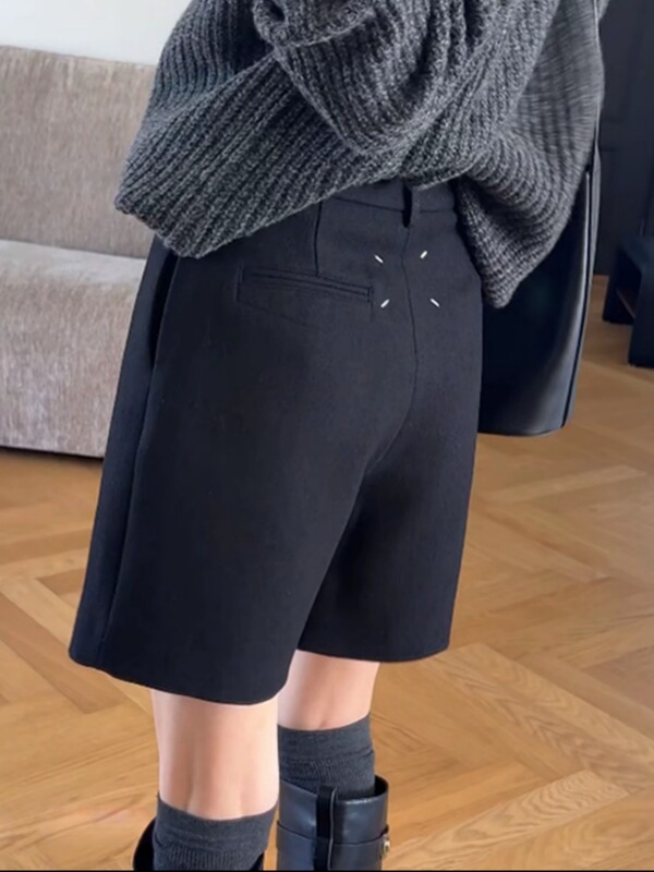 New winter high-waisted wool blend shorts for women, plus size, loose fit, slimming, straight-leg, mid-length, boot-cut, suitable for pear-shaped figures New winter high-waisted wool blend shorts for women, plus size, loose fit, slimming, straight-leg, mid-length, boot-cut, suitable for pear-shaped figures