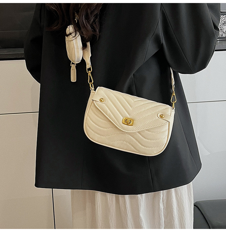 Borsa a tracolla da donna, borsa a spalla con catena elegante_voghion.com