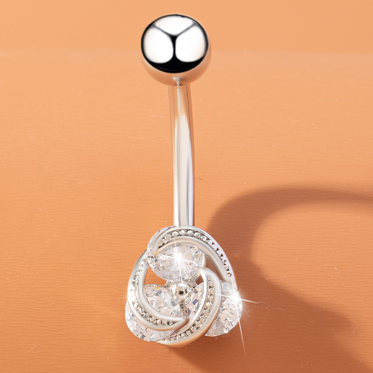 Nuovo prodotto di moda transfrontaliero: piercing per ombelico creativo circolare con tre zirconi, anello alla moda e semplice per donna, facile da indossare._voghion.com