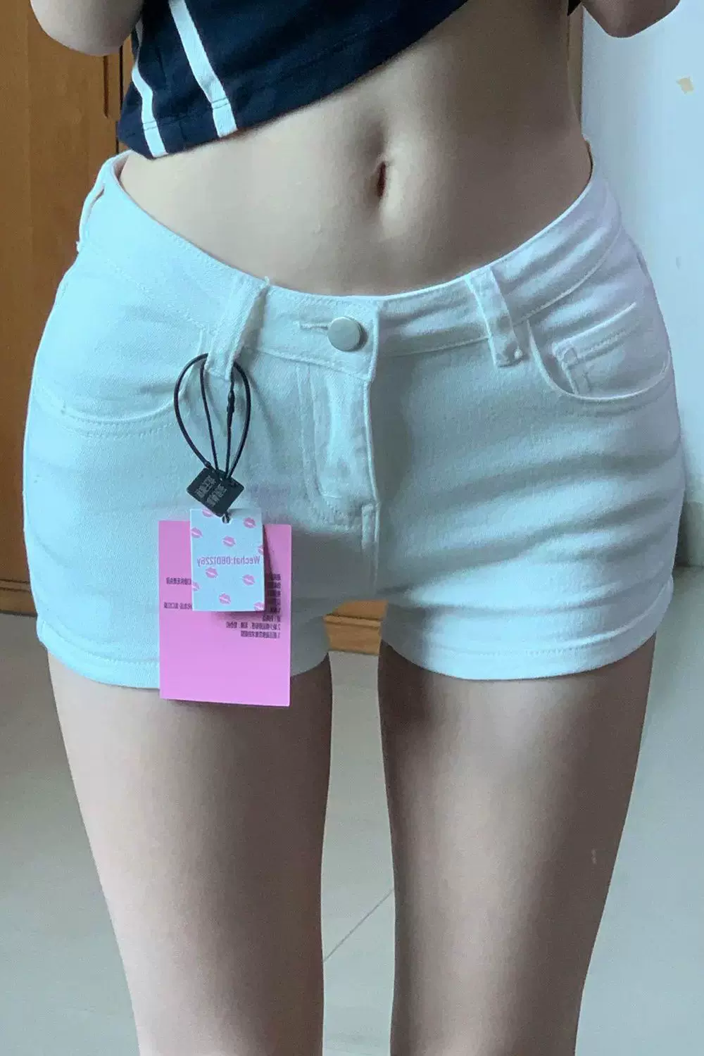 美式辣妹白色性感牛仔超短裤女夏季设计感紧身低腰显瘦包臀热裤子