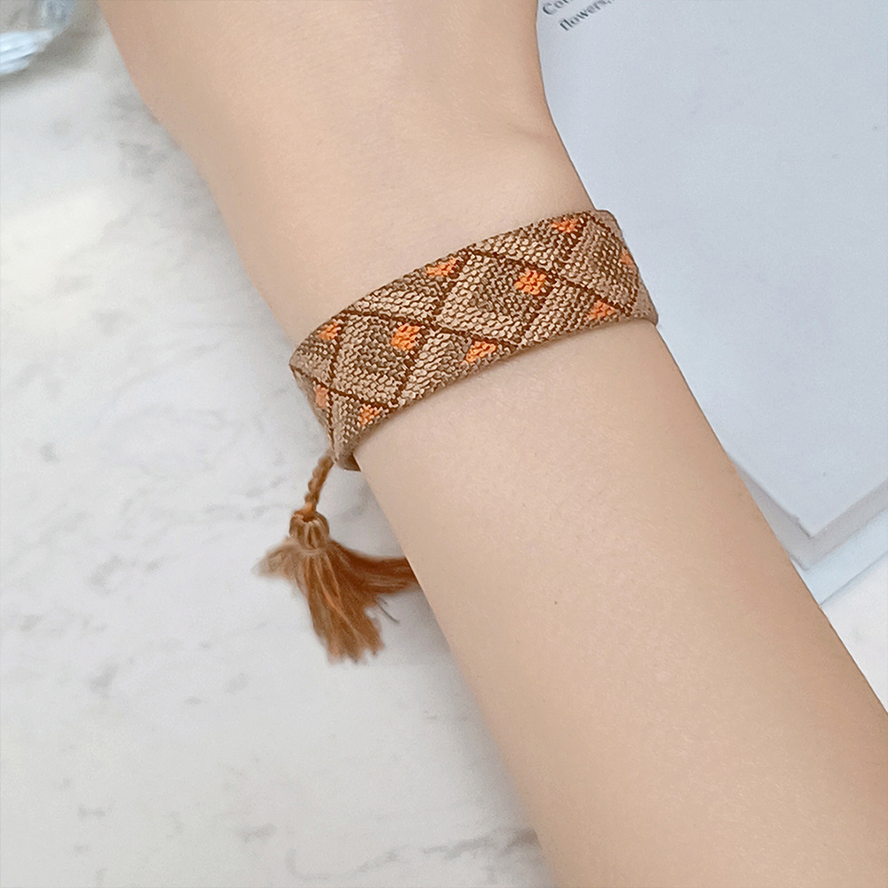 Retro Fashion Color Matching Plaid Fringed Coffee Color Bracelet display picture 2