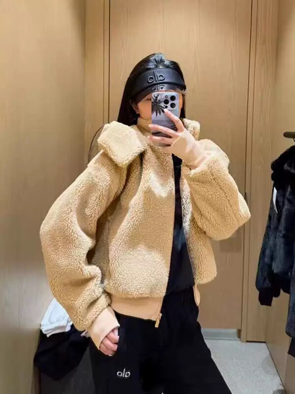 Alo Same Style Autumn and Winter Lamb Wool Jacket, Cream Puff Lamb Wool Hooded Short Zipper Fashion Versatile Jacket Alo Same Style Autumn and Winter Lamb Wool Jacket, Cream Puff Lamb Wool Hooded Short Zipper Fashion Versatile Jacket
