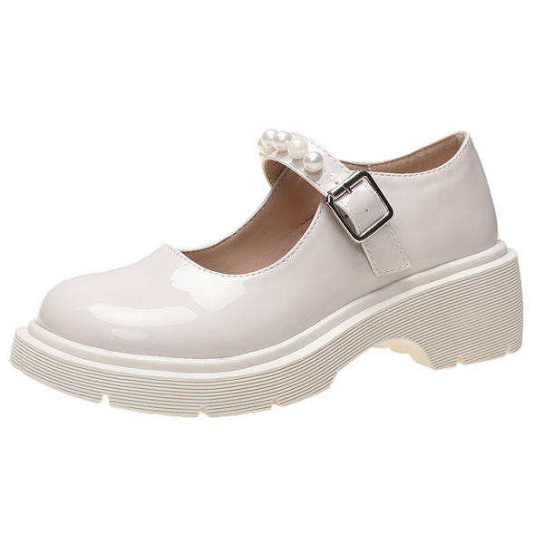 Retro Mary Jane shoes with a strap platform English style