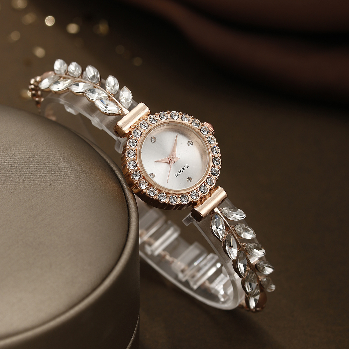 Holiday Occasion Casual Solid Color Buckle Quartz Watch Women's Watches