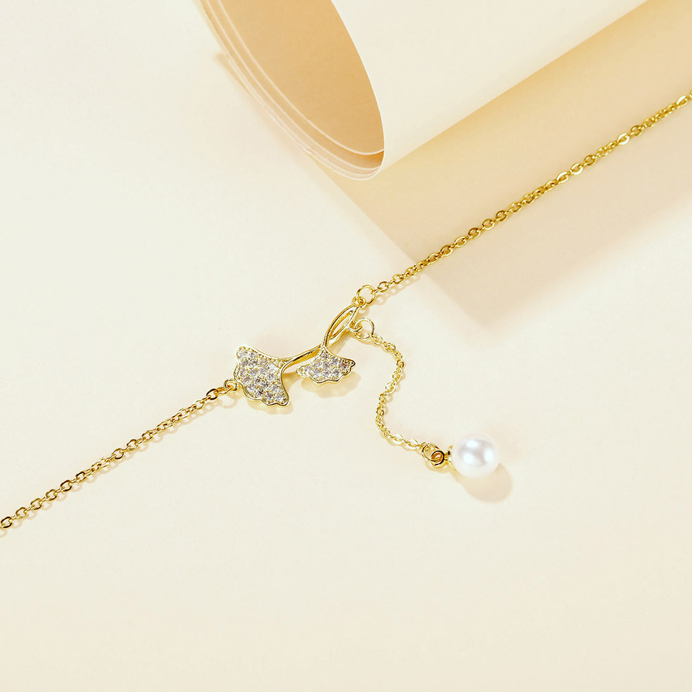 Nischendesign Eingelegter Zirkon Ginkgoblatt Kupferanhänger Quaste Perlenkette Schlüsselbeinkette display picture 6