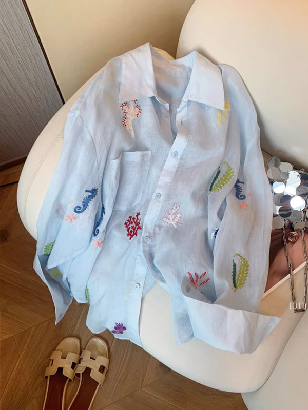 デザインブルー花柄刺繍リネンシャツ女性のための 2025 新しいレトロシックなスリム日焼け止めシャツ|undefined