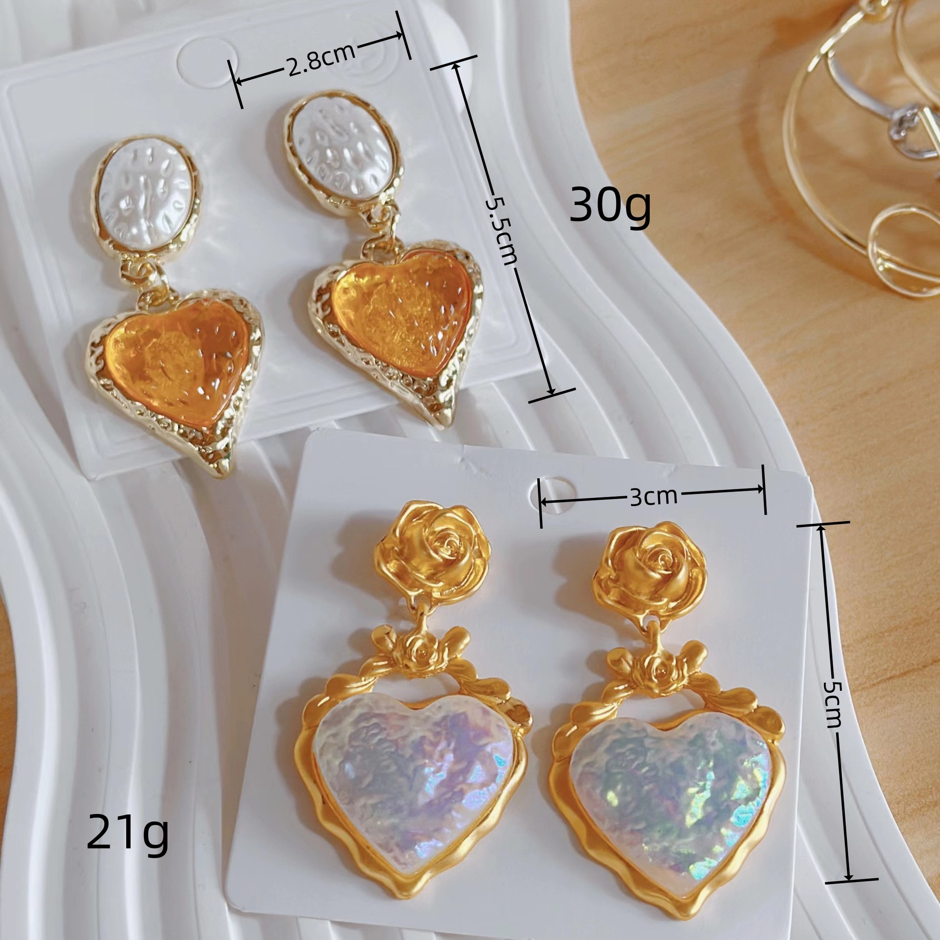 24g Weight Alloy Ear Needle Material Drop Earrings Classification 1 Pair Quantity Banquet, Daily, Party Occasion Alloy Material Heart Shape Pattern Women's Gender Casual, Retro Style 1 Pair Casual Retro Heart Shape Alloy Drop Earrings 9
