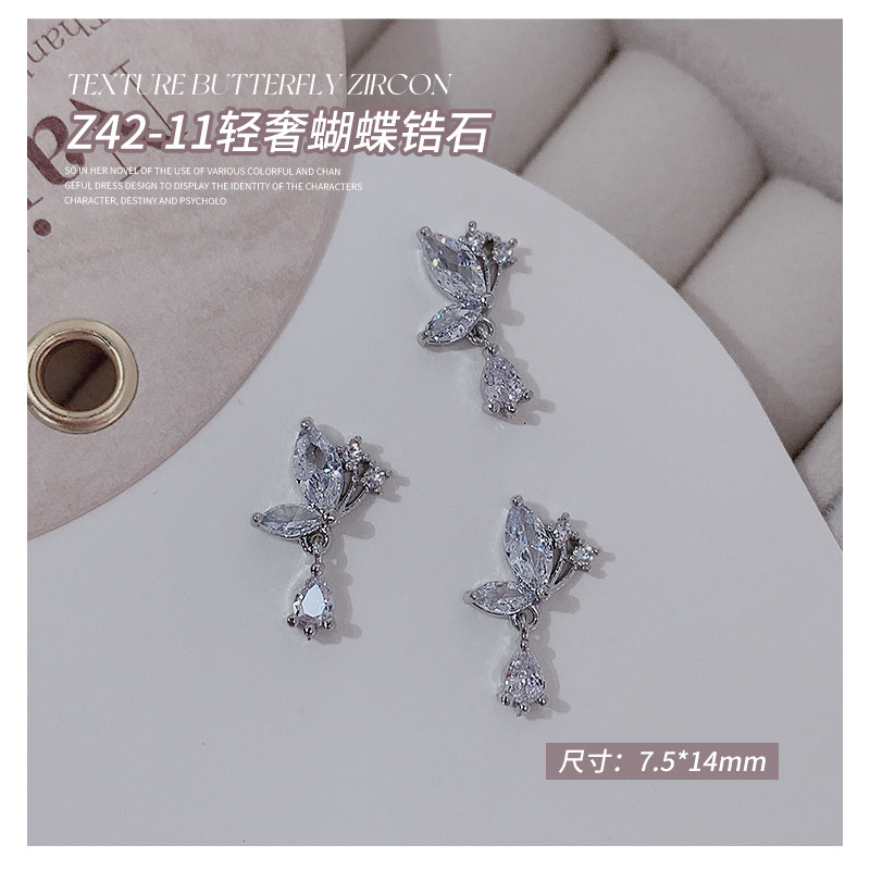 Zircon de mariposa de lujo ligero Z42-11