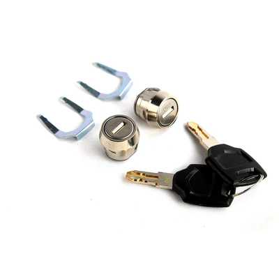 Mojiwei tail box installation accessories: Motorcycle trunk - a-pair-of-lock-cylinders-key-teeth-are-sent-randomly