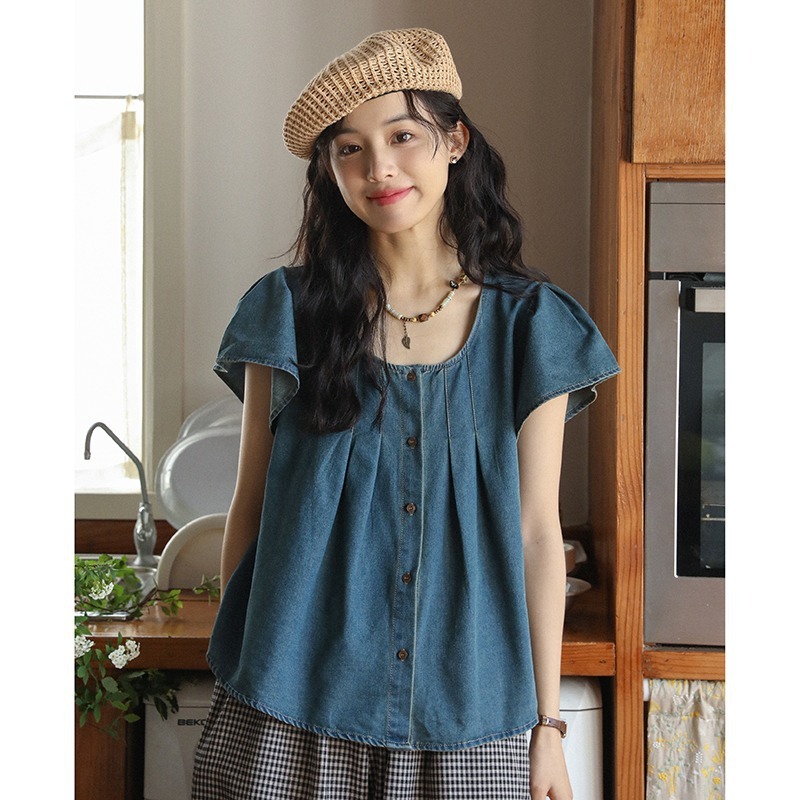 Retro summer shirt