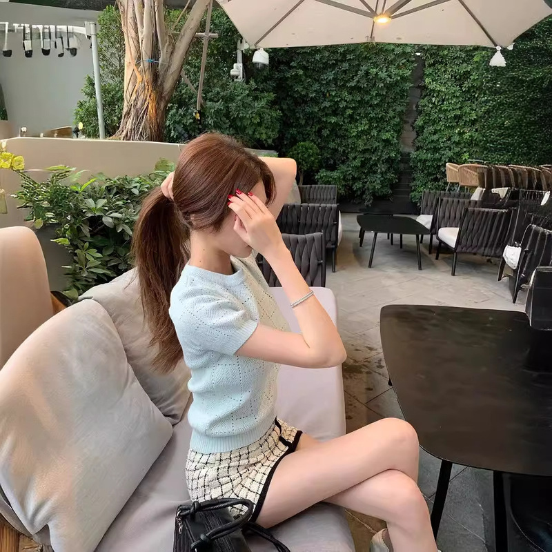 [Marseille Holiday] Hollow-out Wool Knitwear Top Women's Early Spring Explosions Short-sleeved Slim-fit T-shirt Advanced Sense