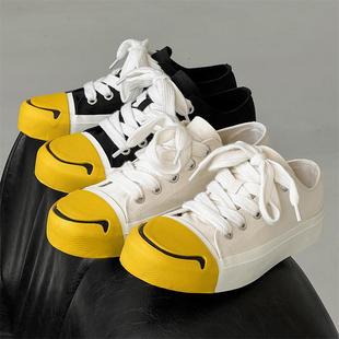 Autumn 2025 New Student Low-top Canvas Shoes Men's Sports Casual Board Shoes Niche Design Smiley Men's Shoes X239