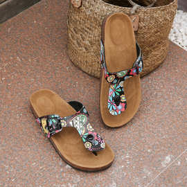 2026平跟夹脚人字平底软底耐磨夏季跨境平底博肯情侣拖鞋女