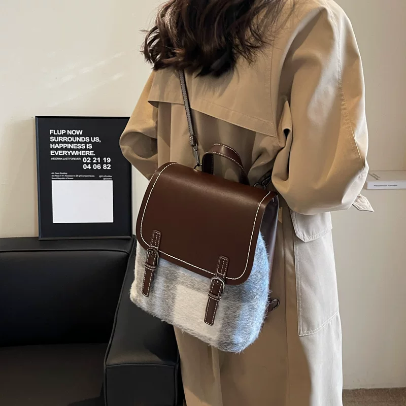 Capacious fashionable universal handheld backpack to go out, high-end
