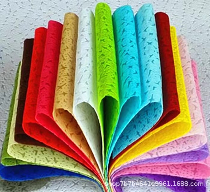 pp纺粘分切无纺布包边条彩色无纺布包装收纳箱包衬布