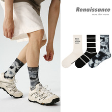 文艺复兴原创中筒袜简约字母条纹运动男袜潮流扎染新疆棉袜子男士