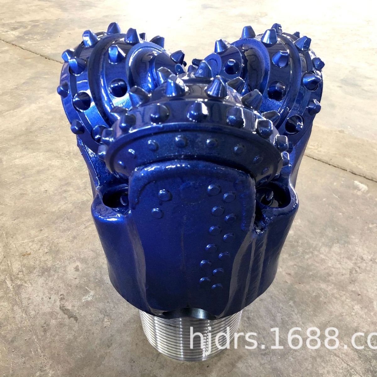 金属密封适用于硬地层215.9mm iadc537牙轮钻头