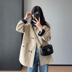 色合わせデザインの高支綿はシンプルで痩せやすい廊下型スーツ襟コート女性2025早春新
