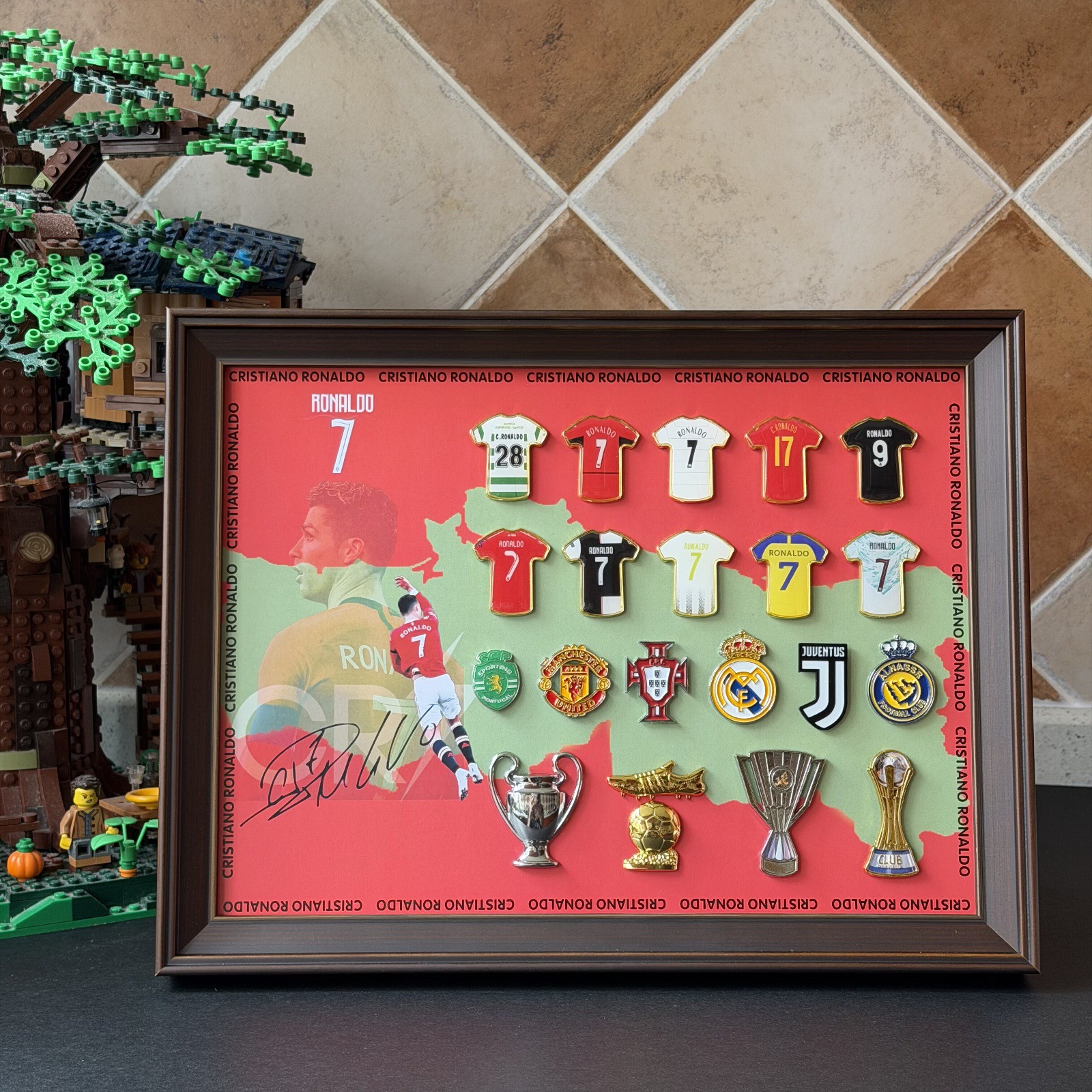 Messi Ronaldo camiseta insignia marco de madera sólida recuerdos de fútbol hechos a mano alrededor del cumpleaños del novio Regalo del festival de Qixi image 6