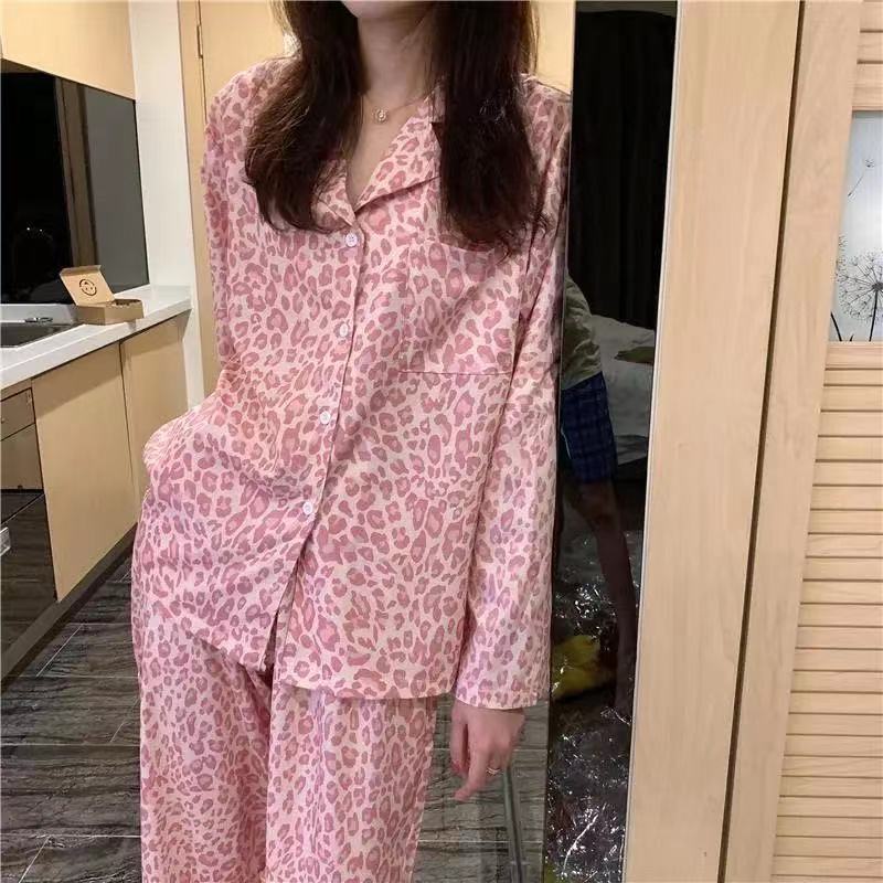 Nuevas celebridades de Internet ins viento primavera otoño pijamas mujeres de manga larga versión coreana japonesa dulce y lindo traje de servicio a domicilio de confinamiento