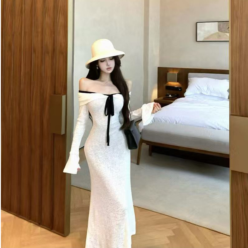 One-word Shoulder Contrasting Color Strap Long-sleeved Dress Women's Autumn Horn Sleeve Waist Skirt Gentle Slim Hip-wrapped Long Dress_ecoleips.com