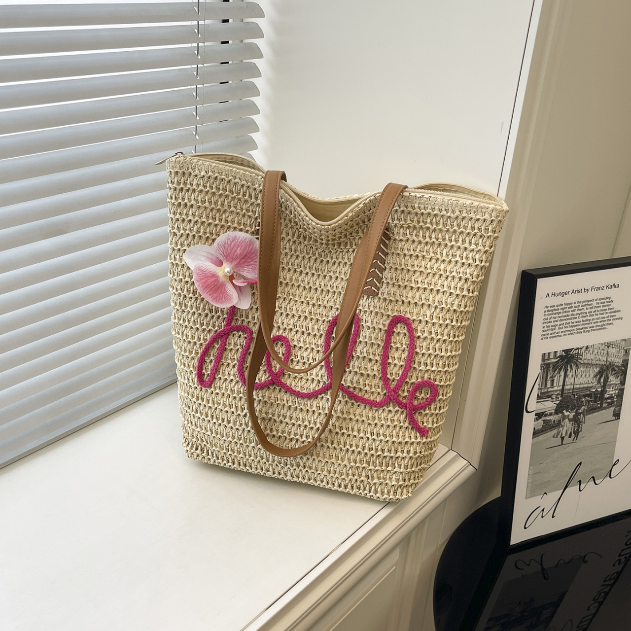 Handmade Rattan Shoulder Bag With Leather Trim Eco Friendly Style_voghion.com