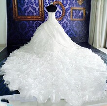 B 88598 Wedding Dress with Long Train ����鼆 �W���羳