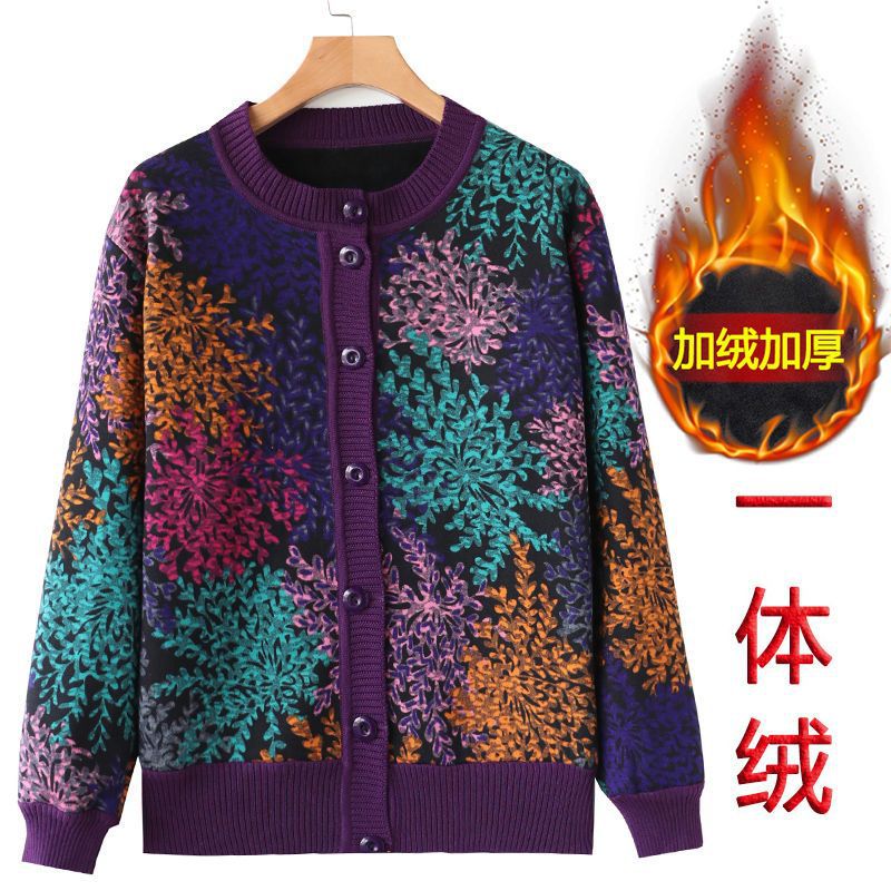 60奶奶加绒保暖针织衫老年人毛衣女一体绒开衫老太太加肥加大外套