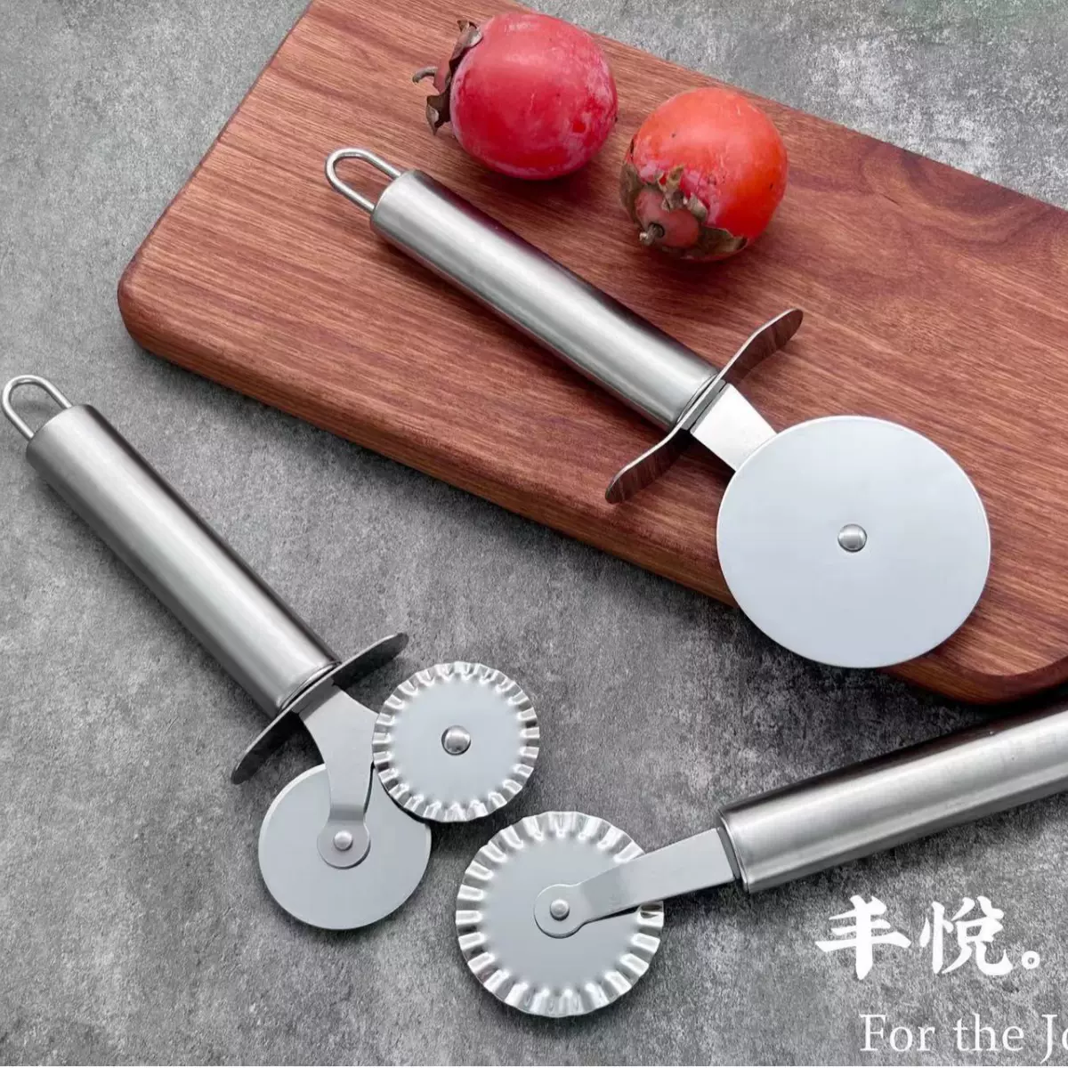 不锈钢披萨刀滚刀滚轮刀创意单轮双轮花边切面滚轮切饼器厂家批发