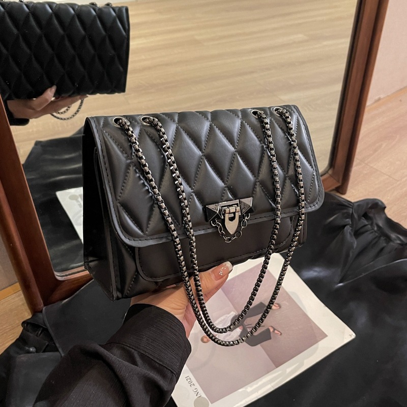 Popular Solid Color Diamond Embroidery 2023 New Style Lock Buckle Trendy Retro Chain Crossbody Single Shoulder Small Bag_voghion.com